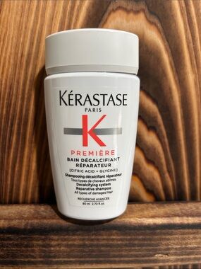 Kérastase Première Reparative Shampoo - White with Red Accents